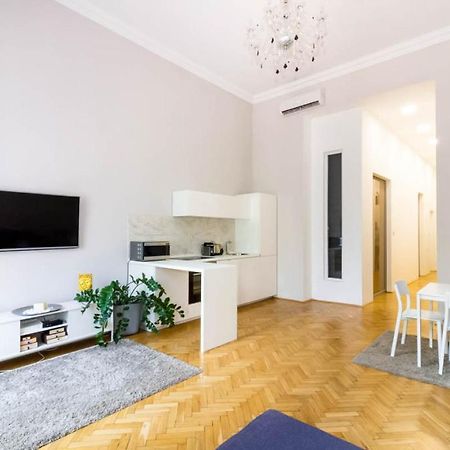 Luxury Lisbeth Apartman Budapest Budapesta Exterior foto